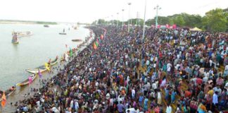 సింధు స్థానాలకు పోటెత్తిన భక్తి జన సందోహం