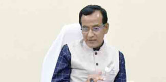 సచివాలయ ఉద్యోగులకు యూనిఫాం తప్పనిసరి