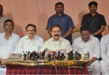 ప్రజా క్షేత్రంలో మోడీ తీరును ఎండగడతాం : దాస్యం