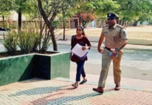 పోలీస్ చొరవతో సేఫ్ జోన్ లో ఇంటర్ విద్యార్థిని