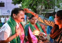 కేసీఆర్ సంక్షేమ పథకాలే గెలిపిస్తాయి : దాస్యం