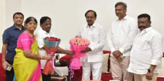 కేసీఆర్ ను కలిసిన పొన్నాల లక్ష్మయ్య