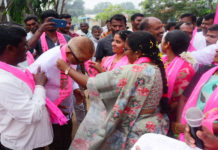 బడే నాగజ్యోతికి బ్రహ్మరథం పడుతున్న ప్రజలు