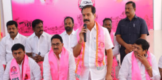 పశ్చిమలో భారీగా బీఆర్ఎస్ లోకి చేరికలు