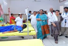 ఈఎస్ఐ ఆస్పత్రిని తనిఖీ చేసిన కడియం కావ్య