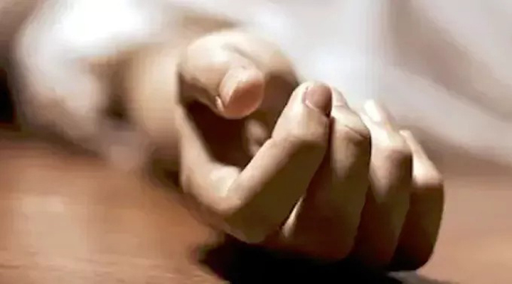 ఫేస్‌బుక్‌ ఎఫెక్ట్.. కానిస్టేబుల్‌ భార్య సూసైడ్