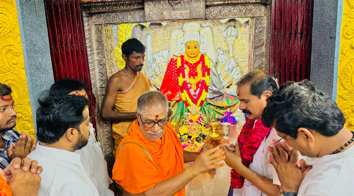 తెలంగాణ గోస తీర్చిన ధీరుడు కేసీఆర్: దాస్యం