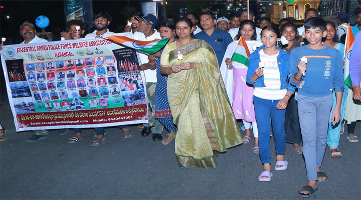 పుల్వామా అమరులకు కడియం కావ్య ఘన నివాళులు