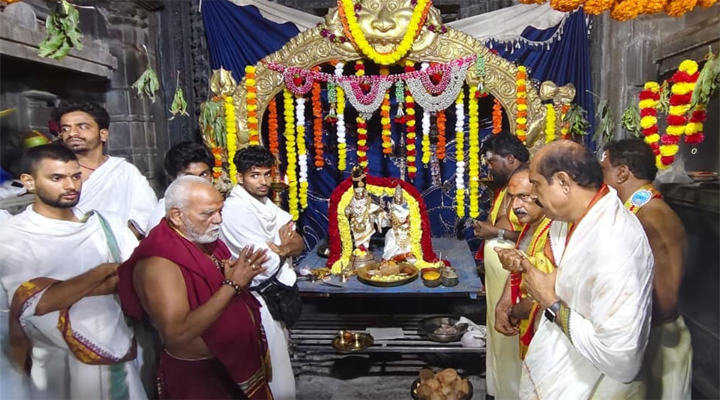 రుద్రేశ్వరీ-రుద్రేశ్వరులకు ఘనంగా నాగవెల్లి