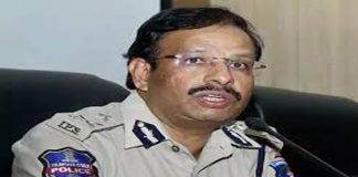 యువతులు బీ అలర్ట్ !:సజ్జనార్