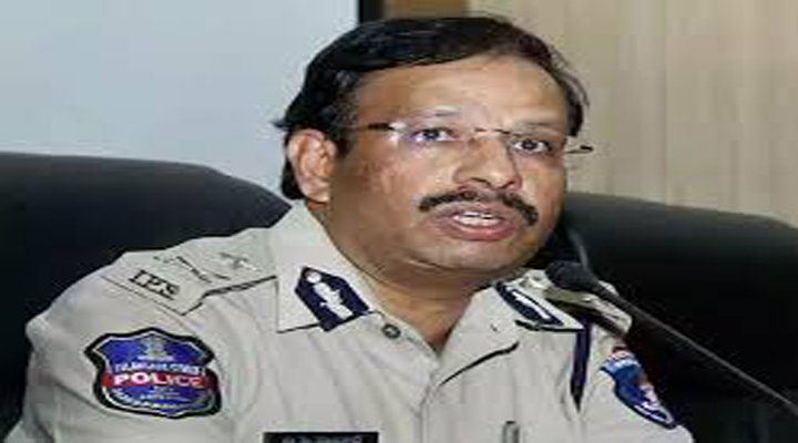 యువతులు బీ అలర్ట్ !:సజ్జనార్