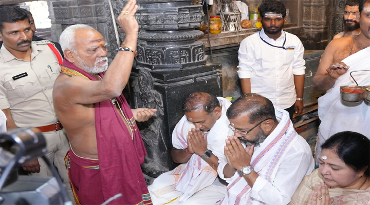 రుద్రేశ్వరాలయంలో కల్యాణం కమనీయం