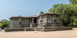 వెయ్యిస్తంభాల రుద్రేశ్వర ఆలయం విశిష్టత