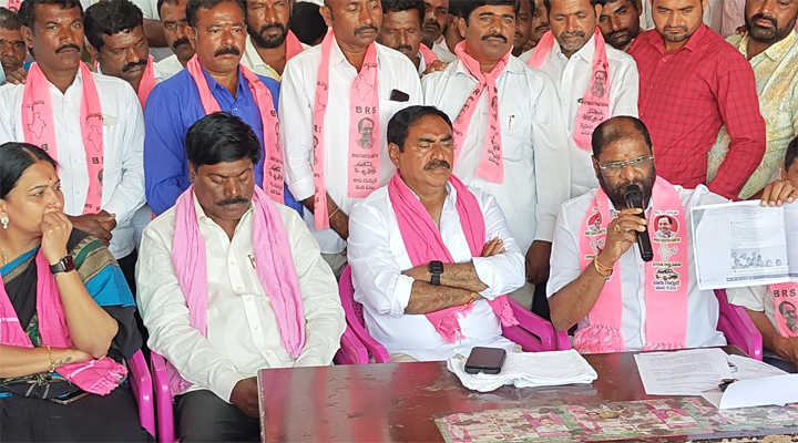 తొర్రూరు మున్సిపాలిటీ కాంగ్రెస్ అక్రమ కైవసం 1 తొర్రూరు మున్సిపాలిటీ కాంగ్రెస్ అక్రమ కైవసం