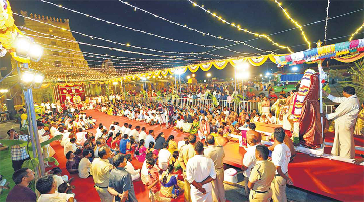 సంబురంగా యాదగిరీశుడి ఎదుర్కోలు