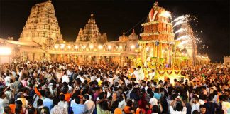 వైభవంగా దివ్య విమాన రథోత్సవం