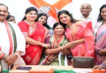 బాధ్యతలు స్వీకరించిన ఎర్రబెల్లి స్వర్ణ