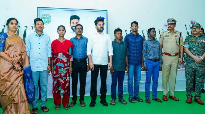 భారీగా మావోల లొంగుబాటు..మరి గణపతి?